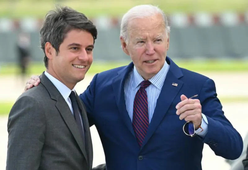 Biden honra a los fallecidos estadounidenses en una visita al cementerio de Francia