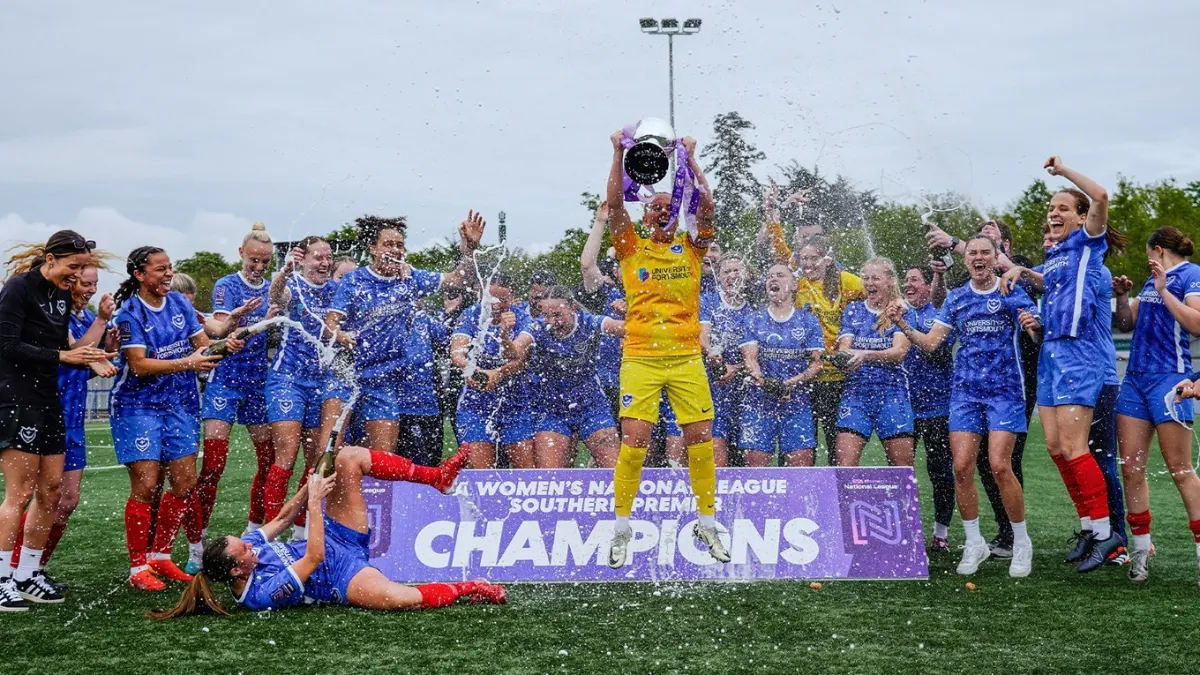 El fútbol femenino experimenta auge del mercado de traspasos y récords de inversión