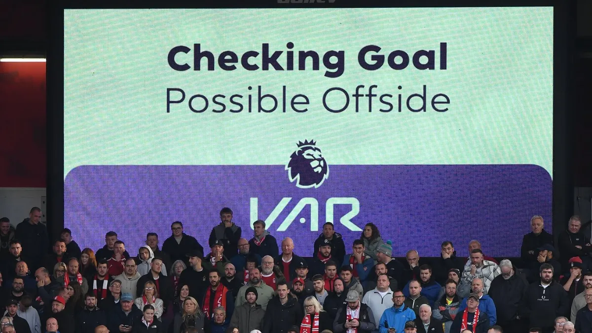El VAR se queda en la Premier League tras votación 19-1