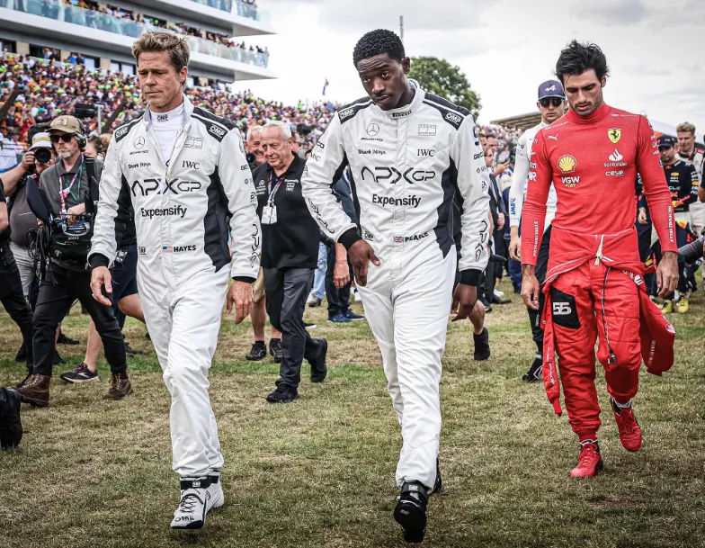 La película de Brad Pitt y Lewis Hamilton sobre la Fórmula 1 se estrenará en 2025