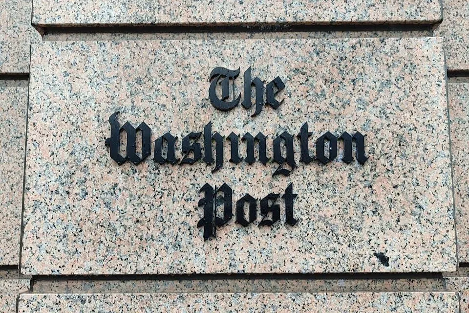 27Feb | Titulares: Bezos restringe el contenido de opinión en The Washington Post