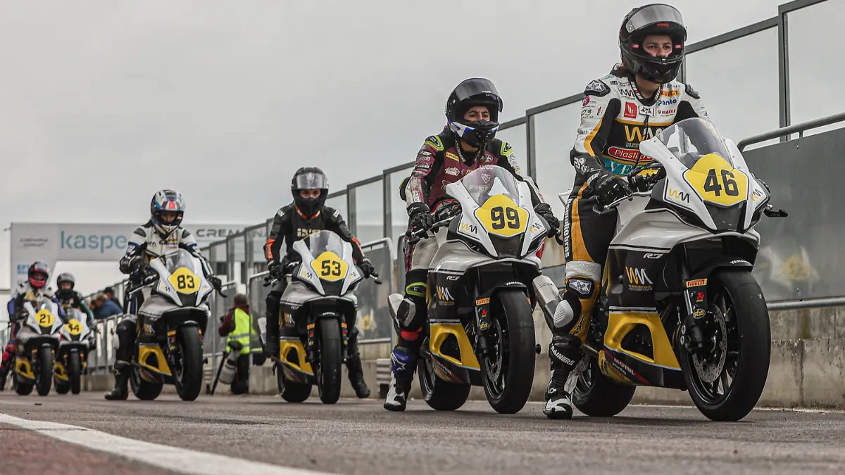 WorldWCR: nace una nueva era en el motociclismo femenino
