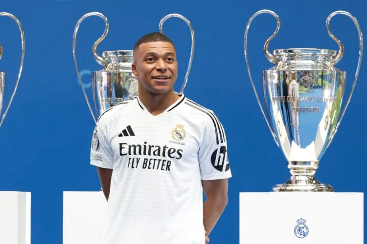 ¿Por qué Mbappé no estará en la pretemporada del Real Madrid?
