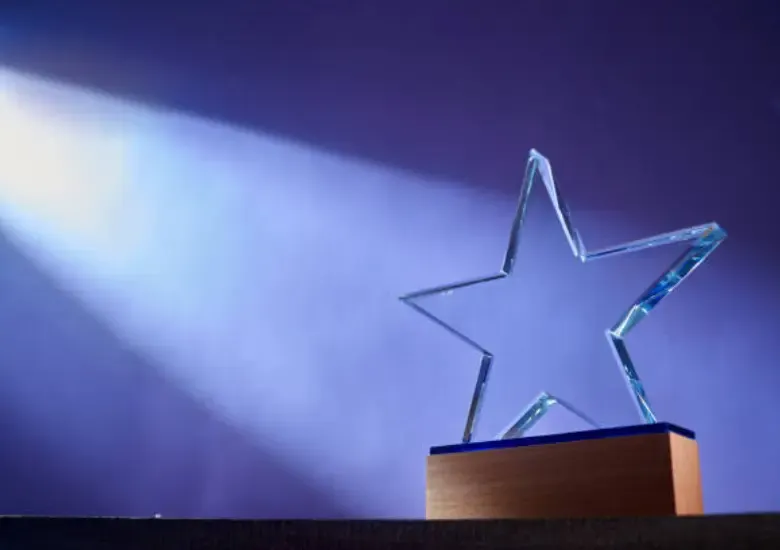 FactCheck.org gana el cuarto premio Sigma Delta Chi