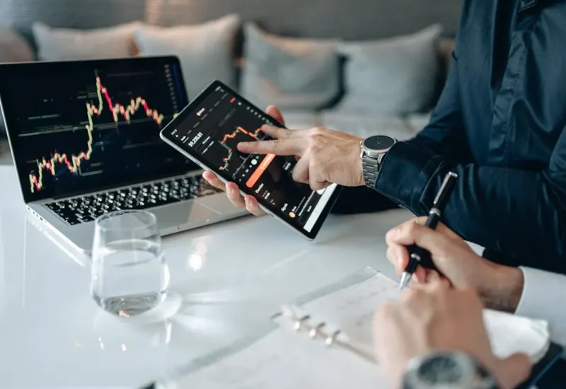 Dow Jones, Nasdaq y S&P 500 abrieron con ganancias tras ser impulsados por Nvidia y la retirada de Biden