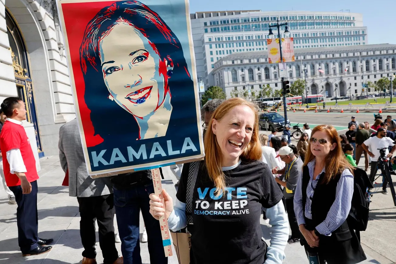 kamala harris campaña