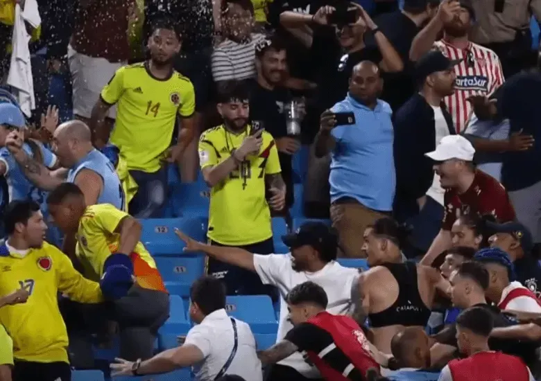 5 jugadores de Uruguay enfrentan suspensión para las eliminatorias sudamericanas