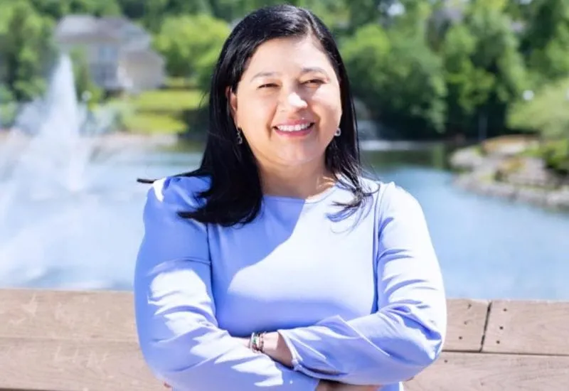 De Honduras y la violencia del Bronx a candidata de una junta escolar en Virginia