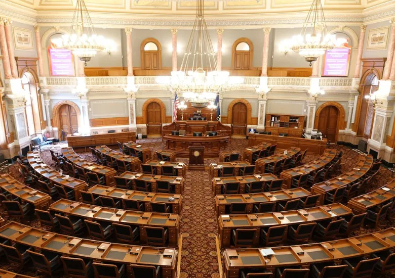 Senadores republicanos de Georgia buscan mayores restricciones para las mujeres trans en los deportes