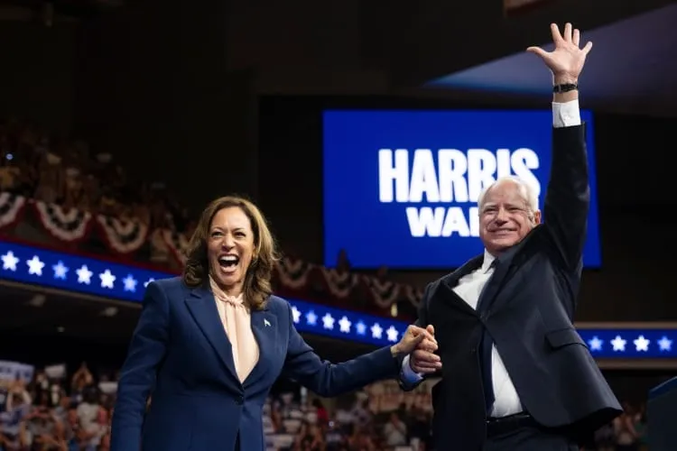 latinos kamala harris