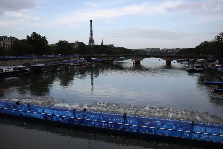 París 2024 | Contaminación del río Sena cancela pruebas de natación por quinta vez