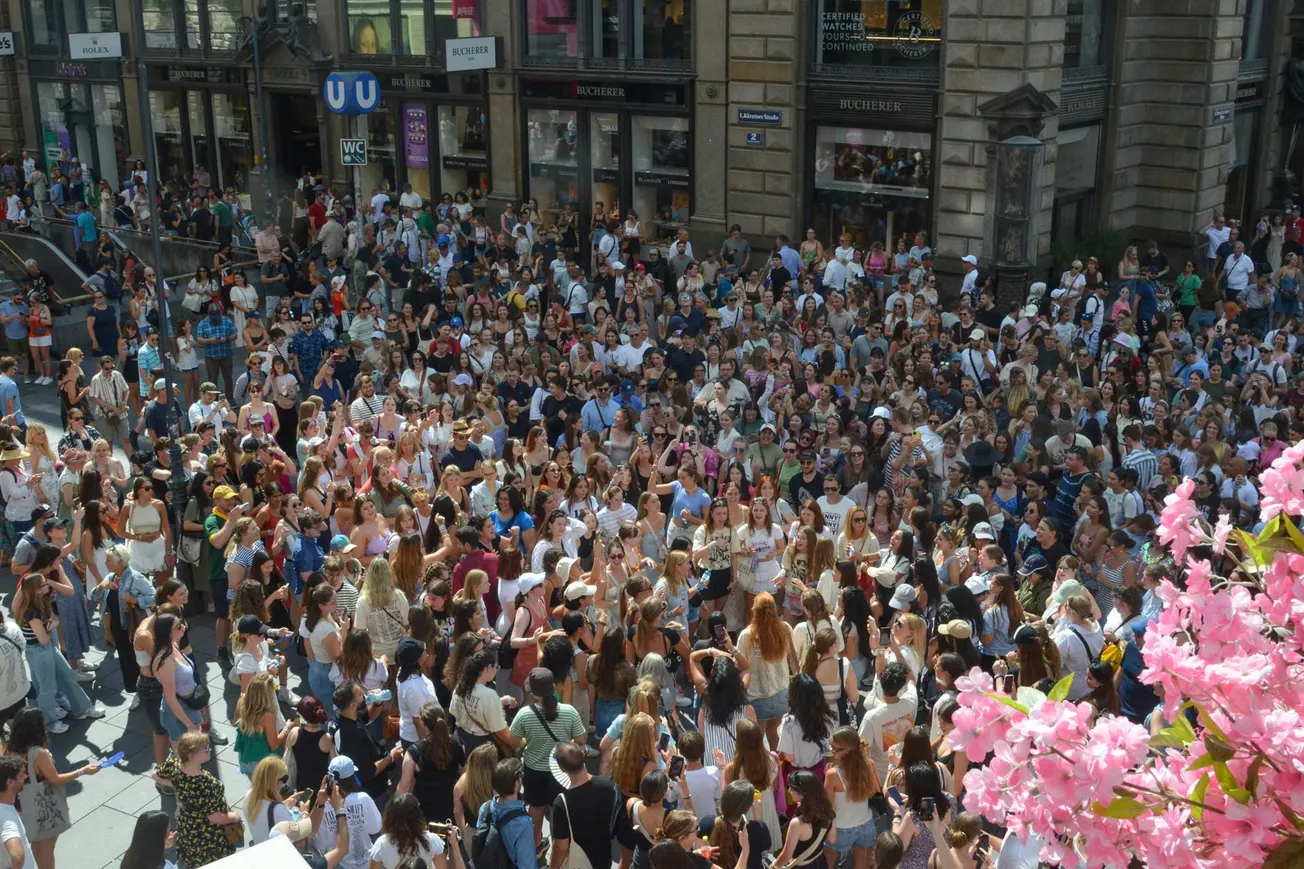 Sospechoso de ISIS dijo que tenía encomendado matar a fans de Taylor Swift en Viena