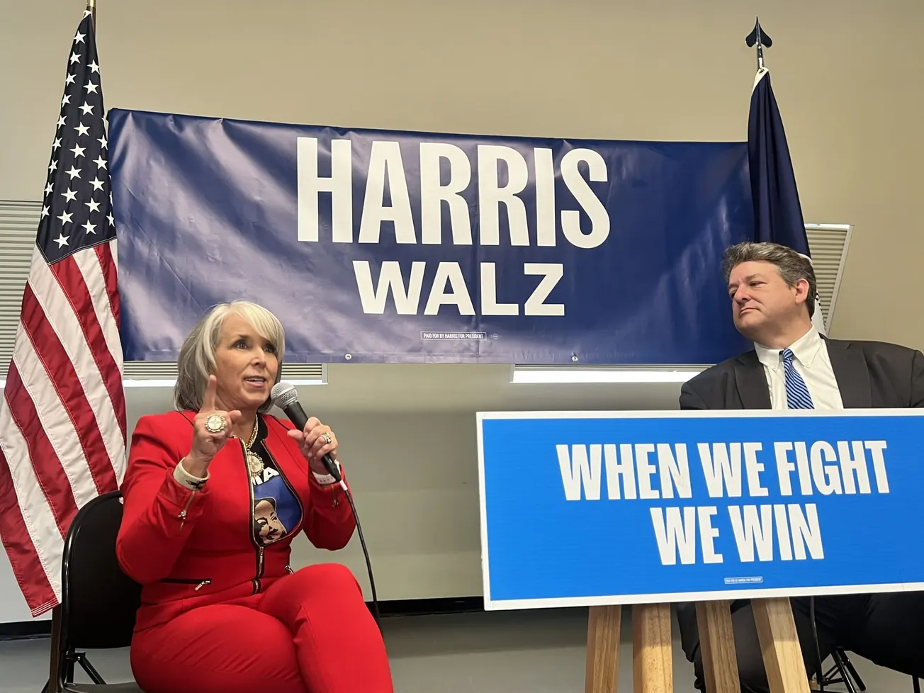 Primera gobernadora hispana de EE.UU. impulsa el voto por Harris