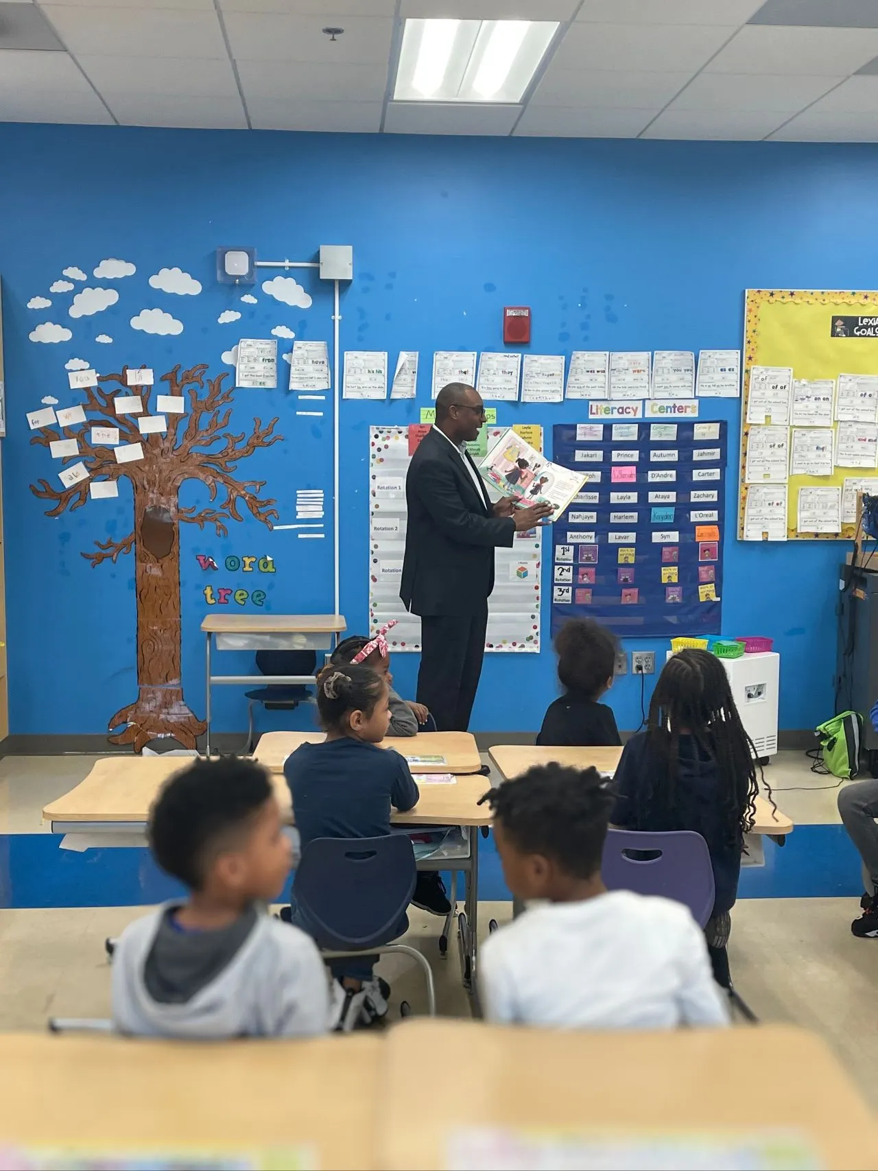 Cerrando la Brecha: Desigualdades en Salud, Educación y Lenguaje en Hispanos de Washington, D.C.