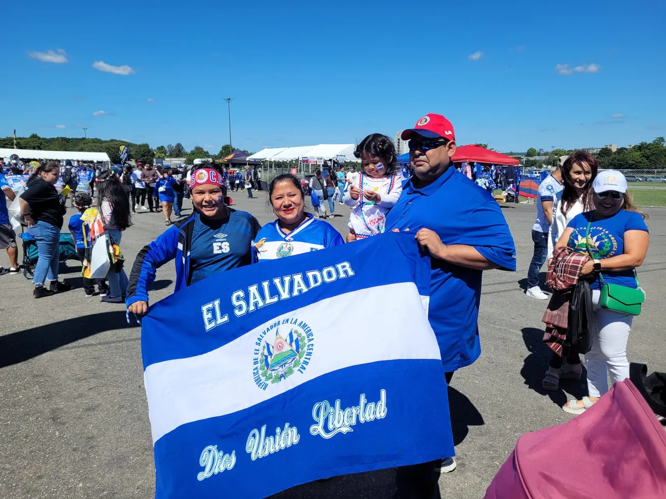 La comunidad salvadoreña celebra su independencia en el Festival Salvadoreñísimo