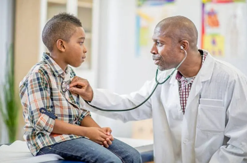 El burnout entre médicos de minorías afecta la calidad de atención en Medicaid