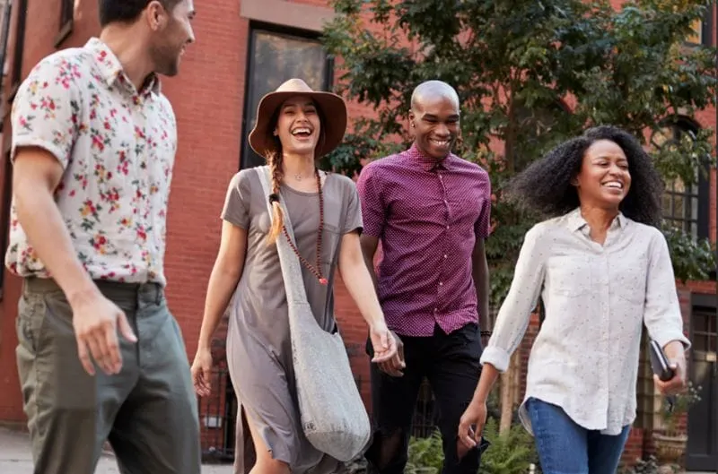 Airbnb conquista a los latinos con viajes en familia y cultura