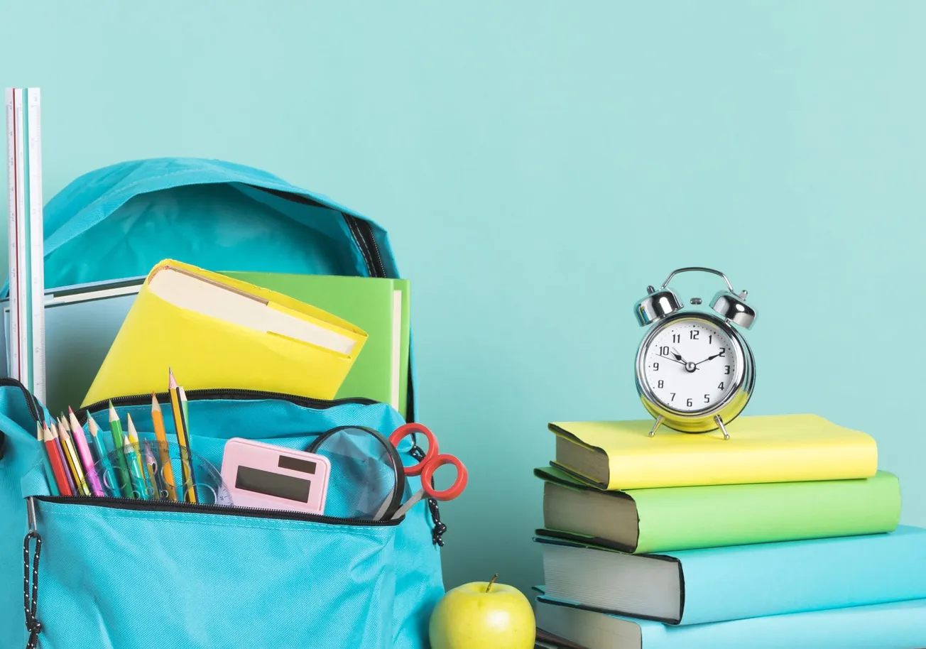 Luchando por la Educación Pública: Lo que las Inversiones de la Administración Biden-Harris Significan para los Estudiantes y Familias Latinas