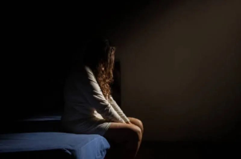 Suicidios en jóvenes hispanos aumentan un 92.3% en una década