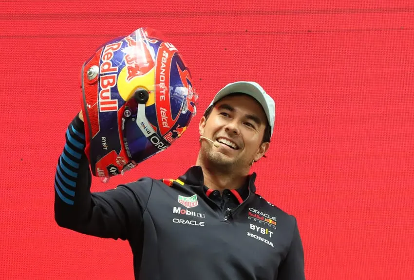 Checo Pérez enciende la pasión latinoamericana en el GP de México