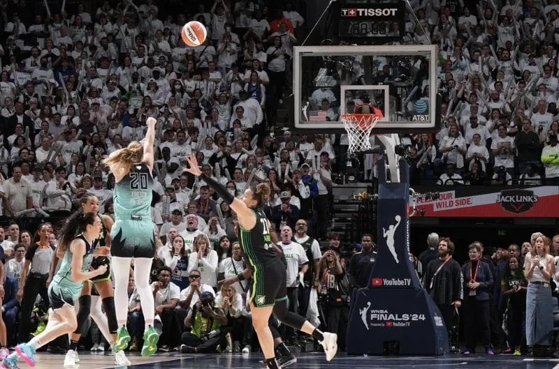 Sabrina Ionescu lidera a Liberty a la victoria en tercer partido de Finales WNBA 2024