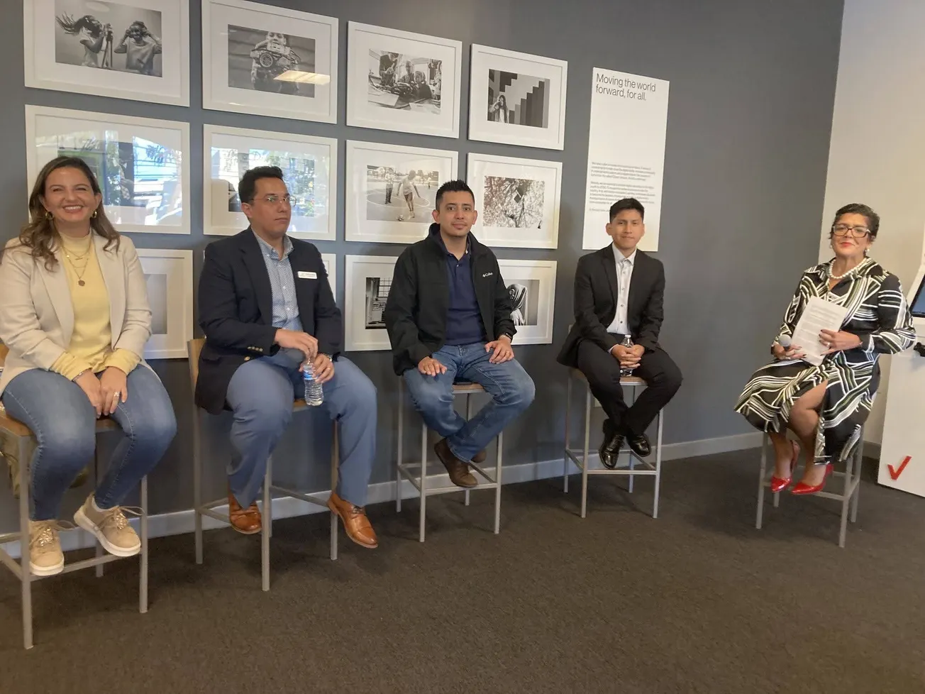 Verizon donó $73,300 a organizaciones de DC que ayudan a latinos