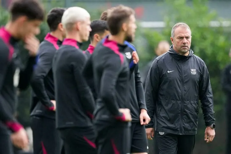 Fuera de juego: así es la estrategia de Flick que tiene en la cima al Barcelona