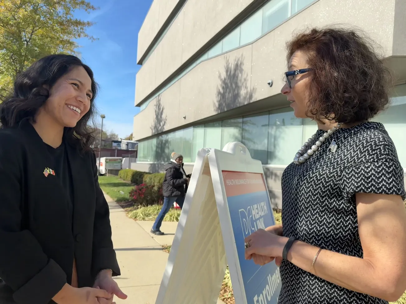 Dreamers ahora pueden acceder a Obamacare y DC Health Link los inscribe