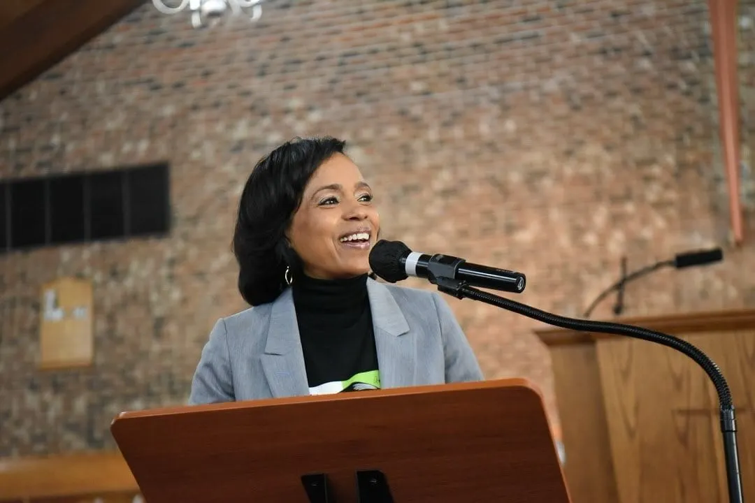 Angela Alsobrooks renuncia a su cargo en el condado de Prince George’s tras ser elegida senadora