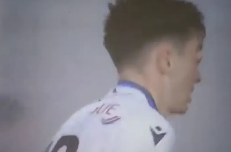 VIDEO | Nicolaescu se le sale parcialmente el ojo al sonarse la nariz