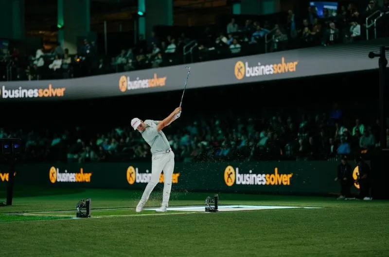 Tiger Woods y Rory McIlroy lanzan la liga de golf TGL con tecnología interactiva