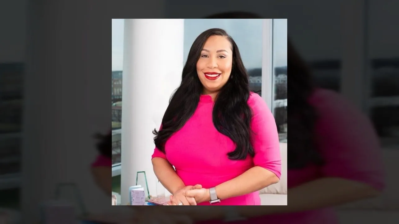 Unique Morris-Hughes y su apoyo en programas de desarrollo profesional