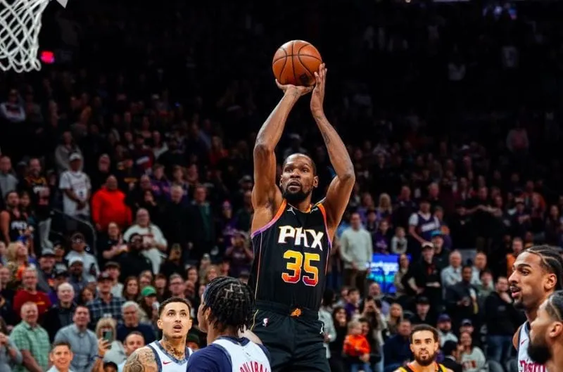 Kevin Durant alcanza los 30,000 puntos y se une a las leyendas