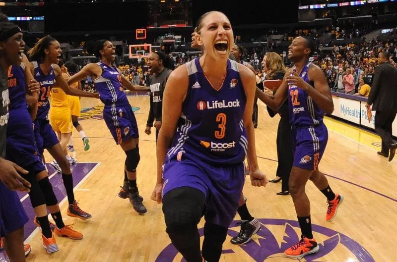 Deportes femeninos alcanzan $2.35 mil millones en 2025, brechas aún preocupan