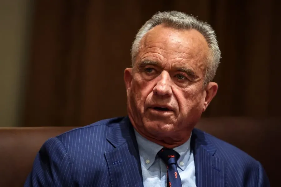 “Tóxicos secretos”: Kennedy culpa al ambiente por el aumento de casos de autismo