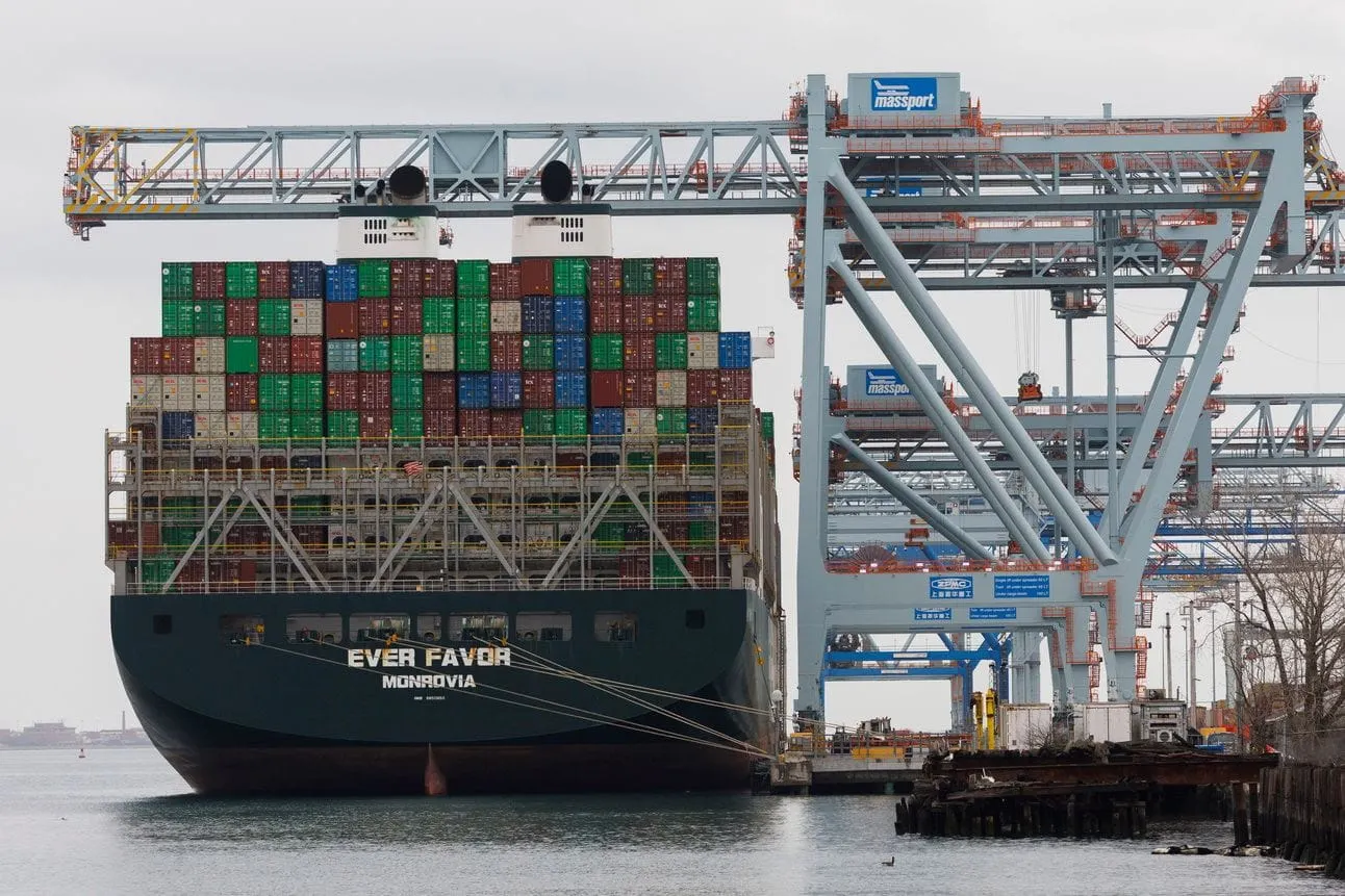 Las tarifas de Trump ya se sienten: más costos, menos inversión