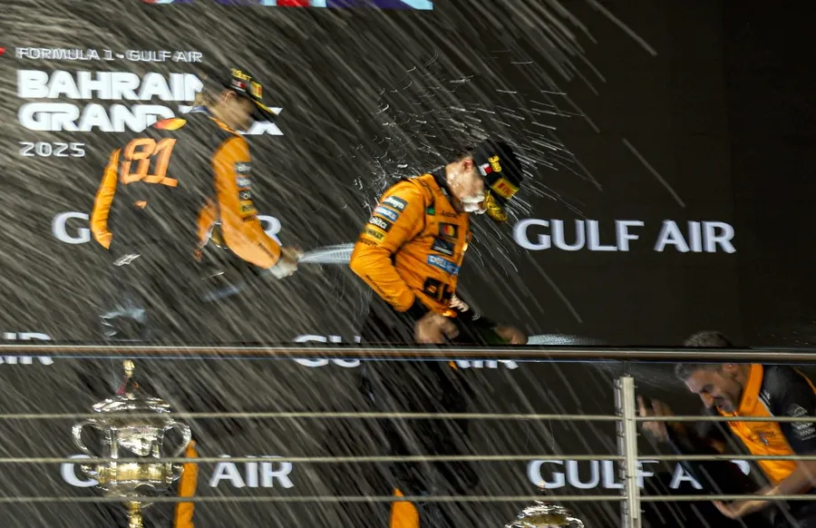 McLaren brilla con la victoria de Piastri en el GP de Bahréin 2025
