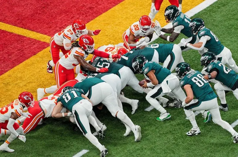 Tensión en la NFL por la posible prohibición de la jugada tush push