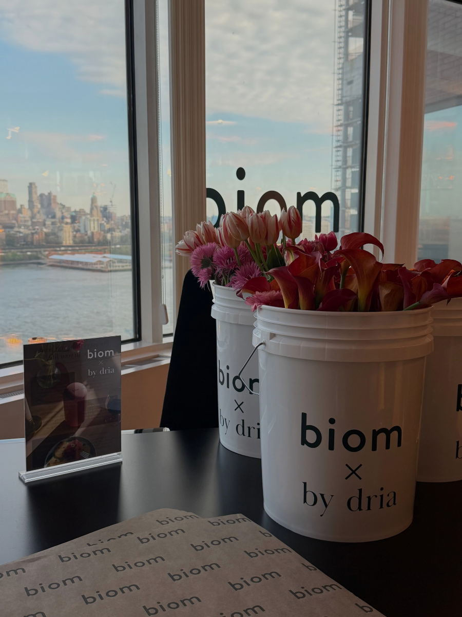 spring cocktail gathering in NYC