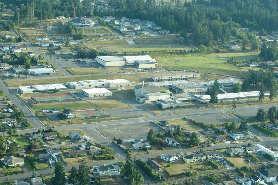 Port Angeles School District Demands 90-Day Delay to Release Records Used in Hamilton Censure