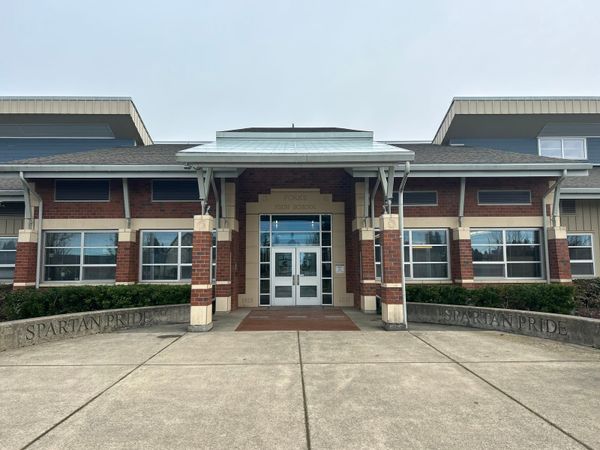 Former Athlete, Now a QVSD Coach, Tells Board She Experienced Weekes's Massages Herself