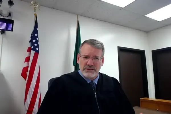 Judge Basden Sets $10,000 Bail and Alcohol Prohibition for Man Arrested at Sequim Hotel After Domestic Violence Call
