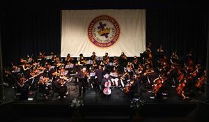 Local Students Share Stage With Stein Brothers