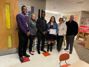 Sunset Teacher Reveives Appreciation Award