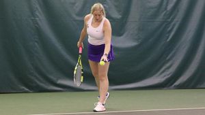 KWU Women's Tennis Falls to Ottawa 5-2