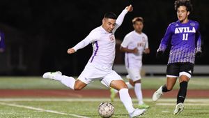 KWU Men's Soccer Drops Match to Bethany