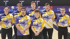 KWU Men's Bowling Finishes 17th & 22nd at Tournaments in Las Vegas