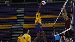 KWU Men's Volleyball Tripped Up By Morningside