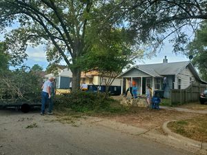 Fall Fix-Up Volunteers Needed