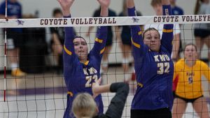 KWU Women’s Volleyball Makes it 12 Straight, Downing Eagles in Straight Sets